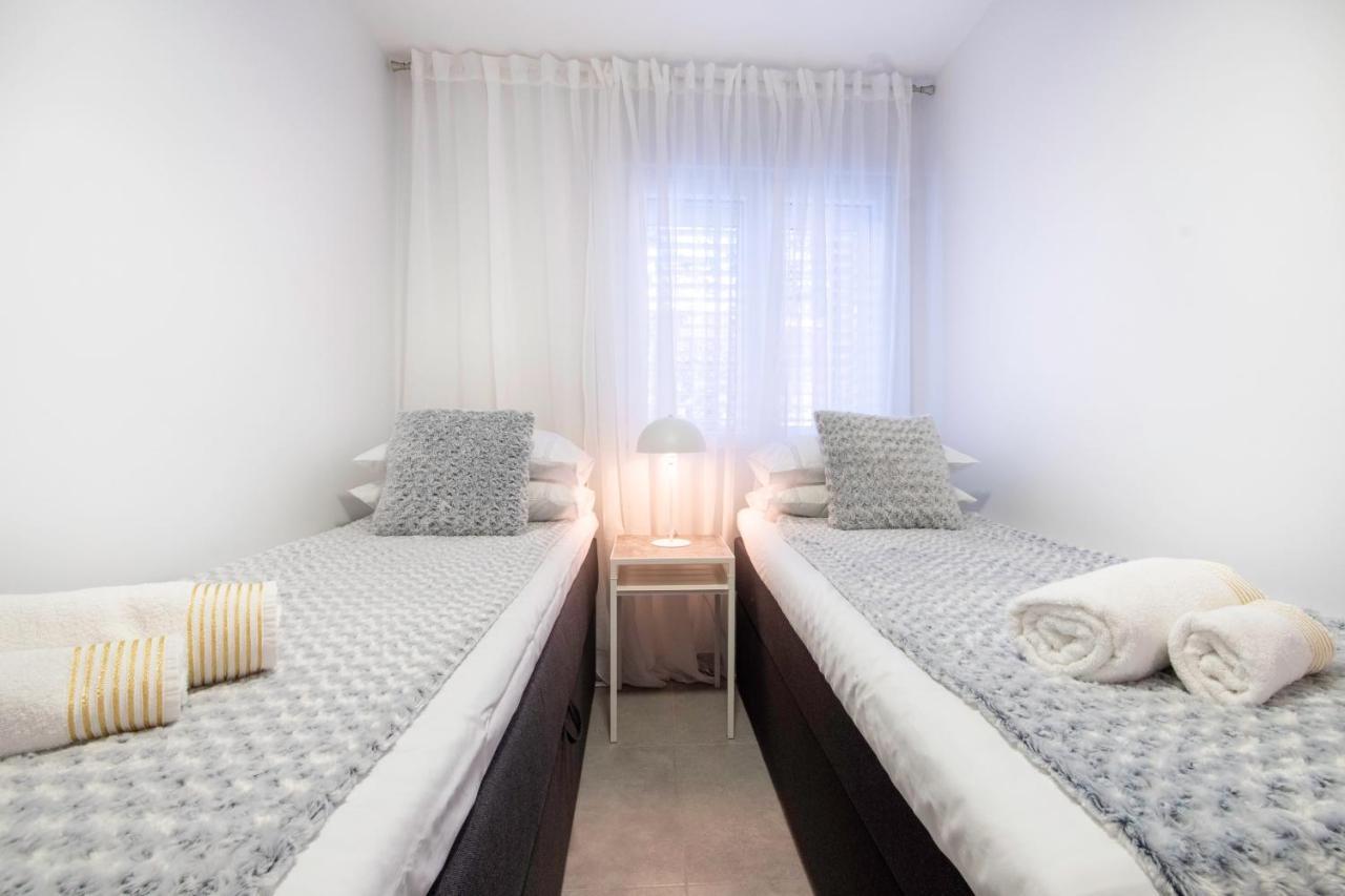 The Grande - Huge Terrace - Amazing Sea Views - Tastefully Furnished - Access To Rooftop Terrace And Gym - Hillside Apartments Rogoznica Rogoznica  Exteriér fotografie
