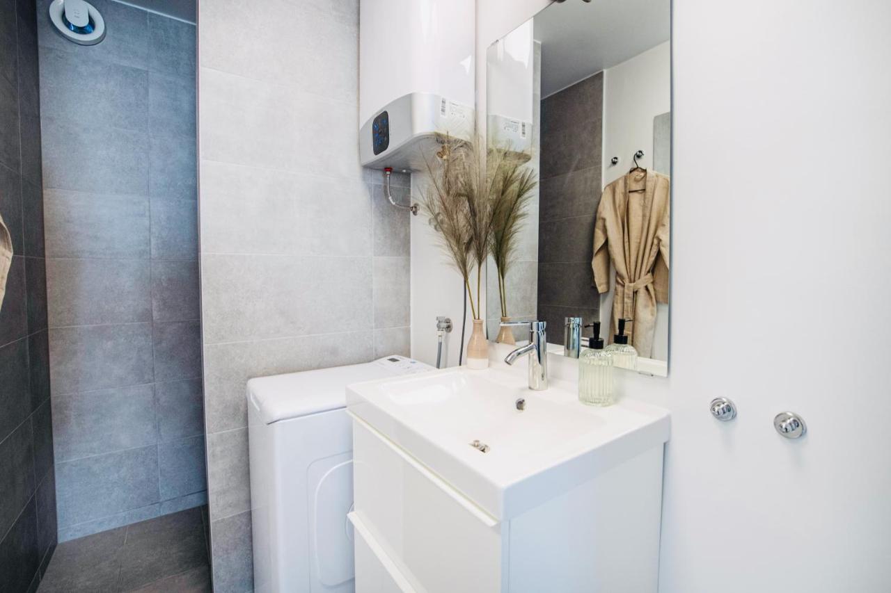 The Grande - Huge Terrace - Amazing Sea Views - Tastefully Furnished - Access To Rooftop Terrace And Gym - Hillside Apartments Rogoznica Rogoznica  Exteriér fotografie