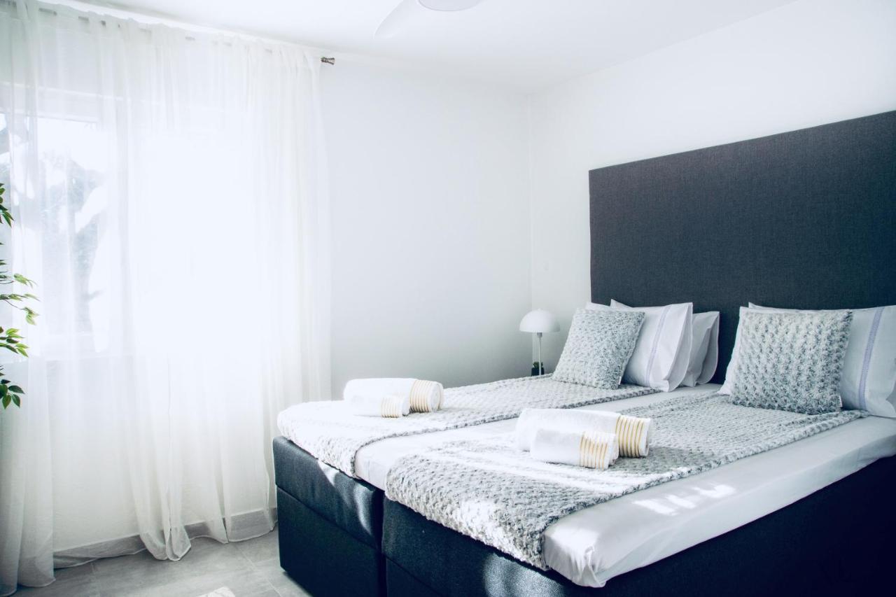 The Grande - Huge Terrace - Amazing Sea Views - Tastefully Furnished - Access To Rooftop Terrace And Gym - Hillside Apartments Rogoznica Rogoznica  Exteriér fotografie