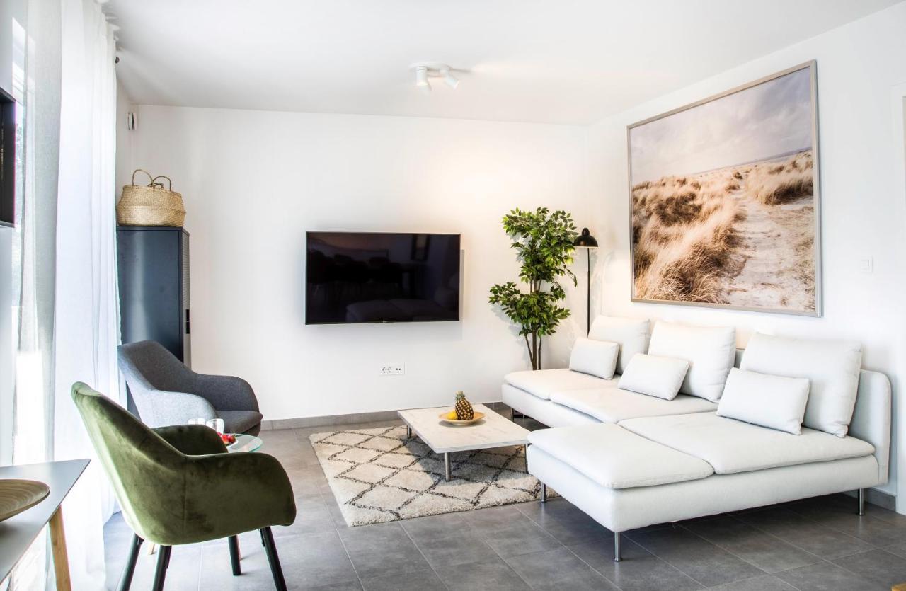 The Grande - Huge Terrace - Amazing Sea Views - Tastefully Furnished - Access To Rooftop Terrace And Gym - Hillside Apartments Rogoznica Rogoznica  Exteriér fotografie