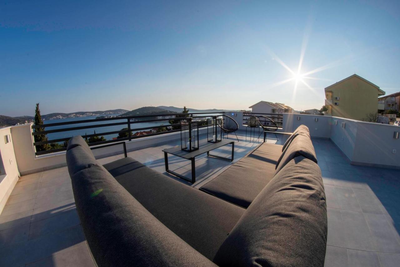 The Grande - Huge Terrace - Amazing Sea Views - Tastefully Furnished - Access To Rooftop Terrace And Gym - Hillside Apartments Rogoznica Rogoznica  Exteriér fotografie