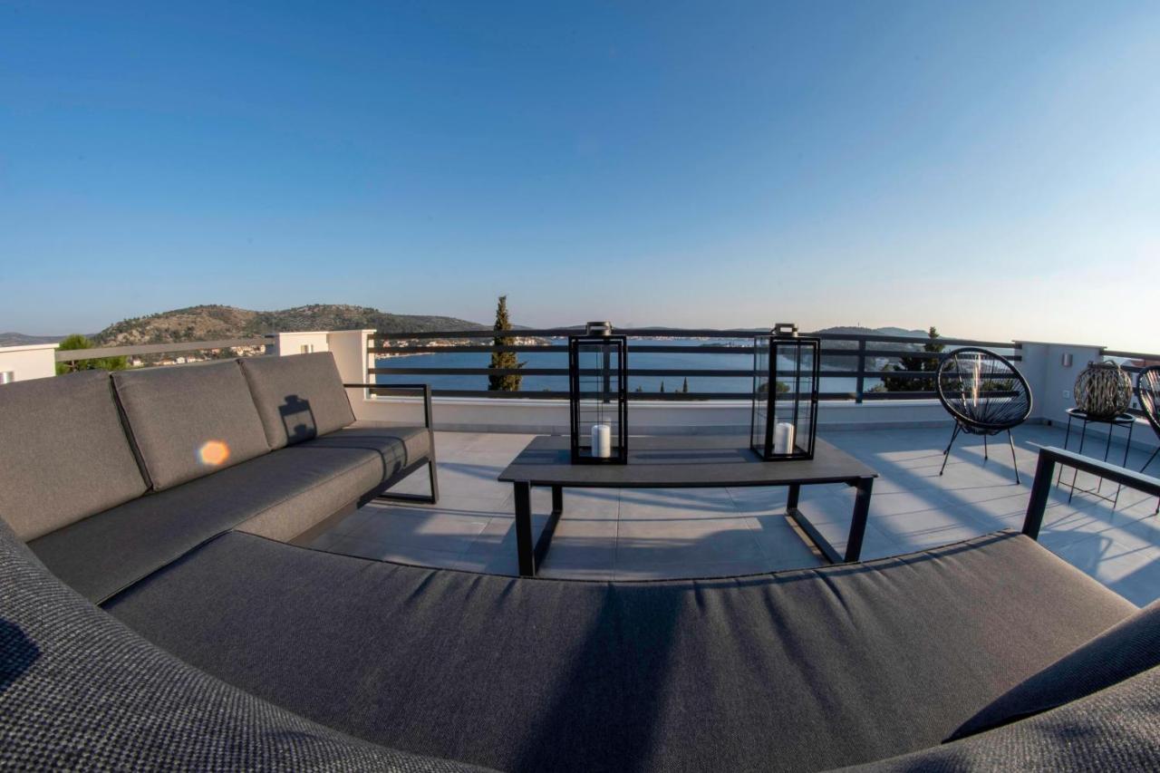 The Grande - Huge Terrace - Amazing Sea Views - Tastefully Furnished - Access To Rooftop Terrace And Gym - Hillside Apartments Rogoznica Rogoznica  Exteriér fotografie