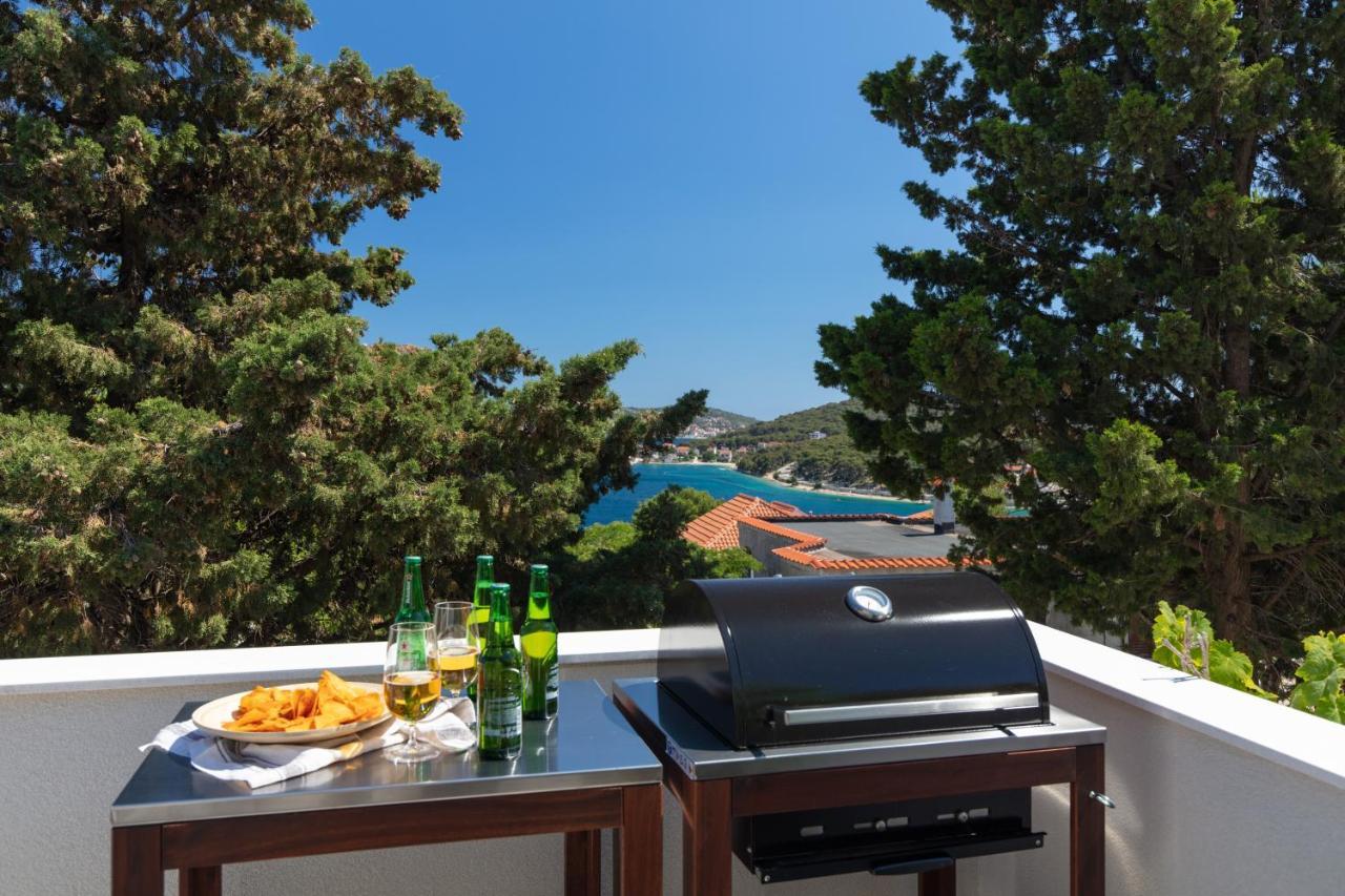 The Grande - Huge Terrace - Amazing Sea Views - Tastefully Furnished - Access To Rooftop Terrace And Gym - Hillside Apartments Rogoznica Rogoznica  Exteriér fotografie