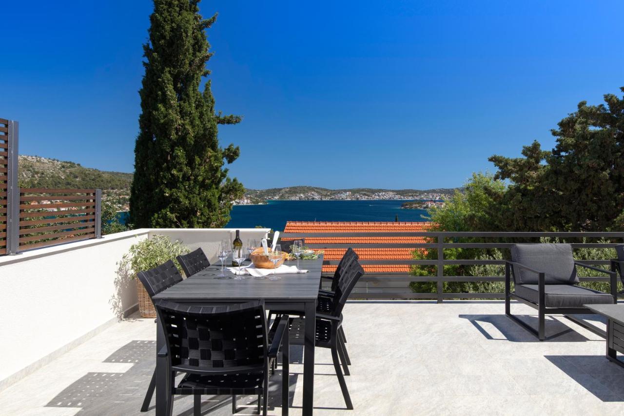 The Grande - Huge Terrace - Amazing Sea Views - Tastefully Furnished - Access To Rooftop Terrace And Gym - Hillside Apartments Rogoznica Rogoznica  Exteriér fotografie