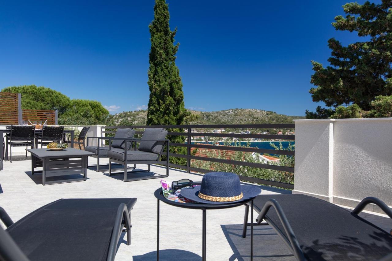 The Grande - Huge Terrace - Amazing Sea Views - Tastefully Furnished - Access To Rooftop Terrace And Gym - Hillside Apartments Rogoznica Rogoznica  Exteriér fotografie